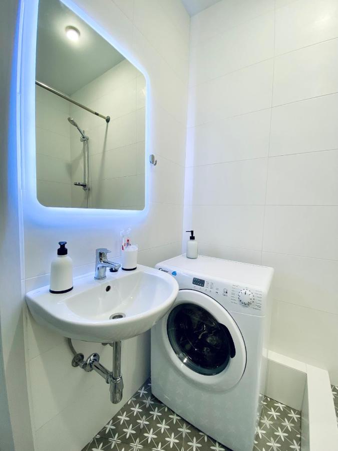 Apartment Myfreedom жк лебединий метро харківська