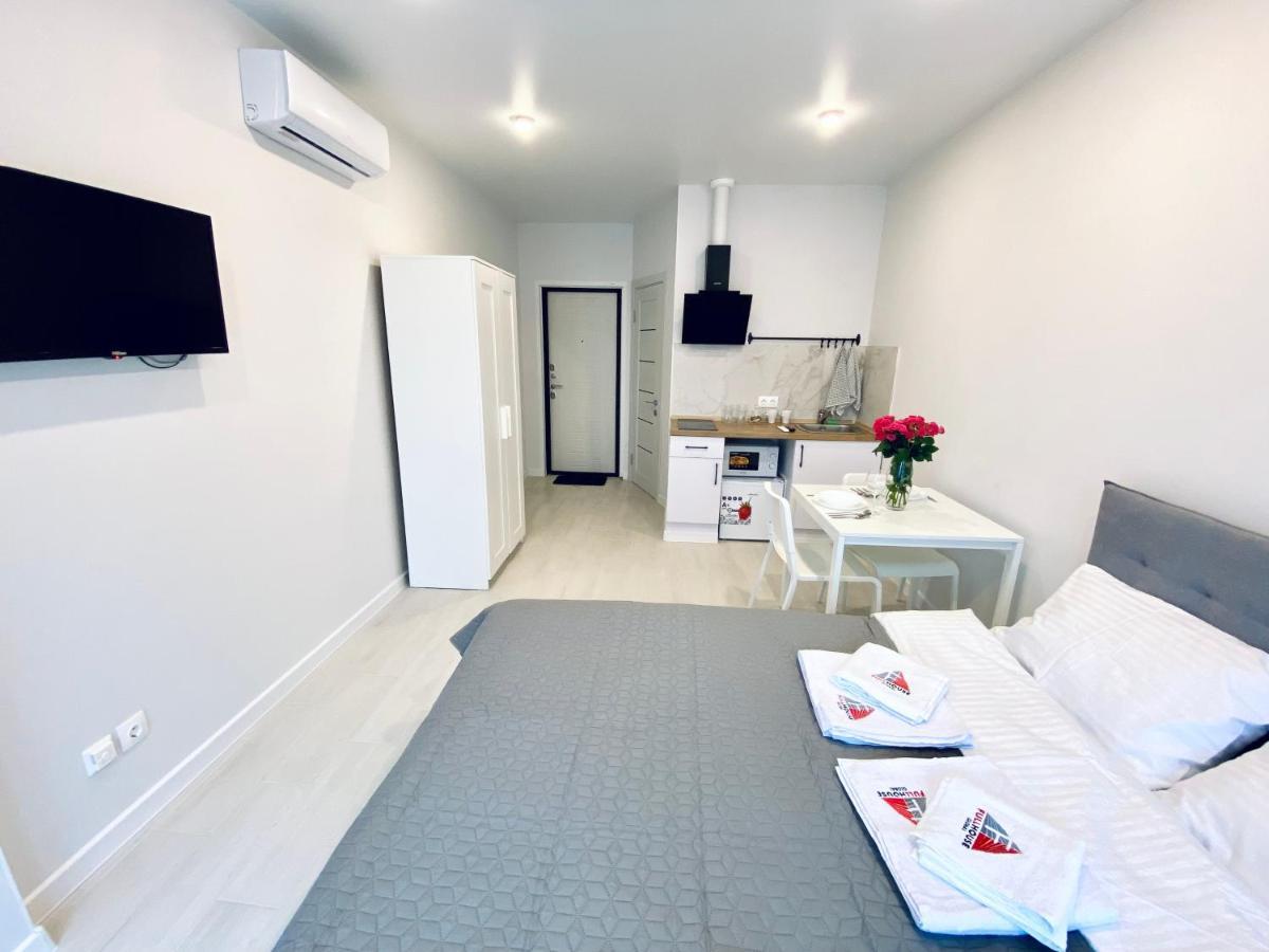 Myfreedom жк лебединий метро харківська Apartment *